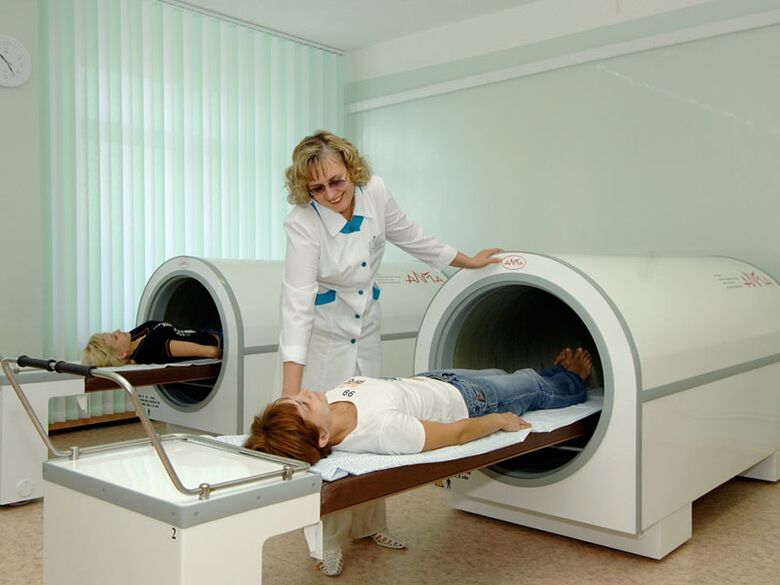 Afin de diagnostiquer l'ostéochondrose, une imagerie par résonance magnétique est réalisée